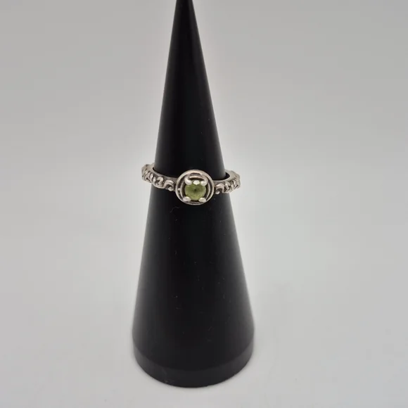 Carolyn POLLACK FANTASTIC PRICE 2 Rings Peridot Sterling & Sterling Stackable. - Picture 2 of 11